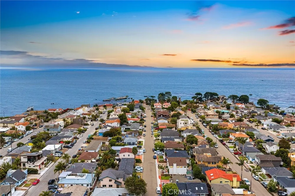 250 Castaic Avenue Pismo Beach, CA 93449