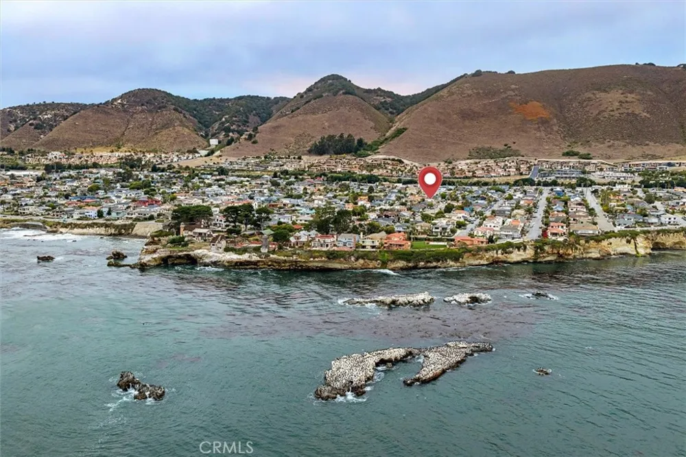 250 Castaic Avenue Pismo Beach, CA 93449