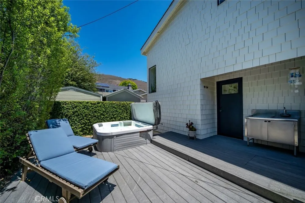 250 Castaic Avenue Pismo Beach, CA 93449