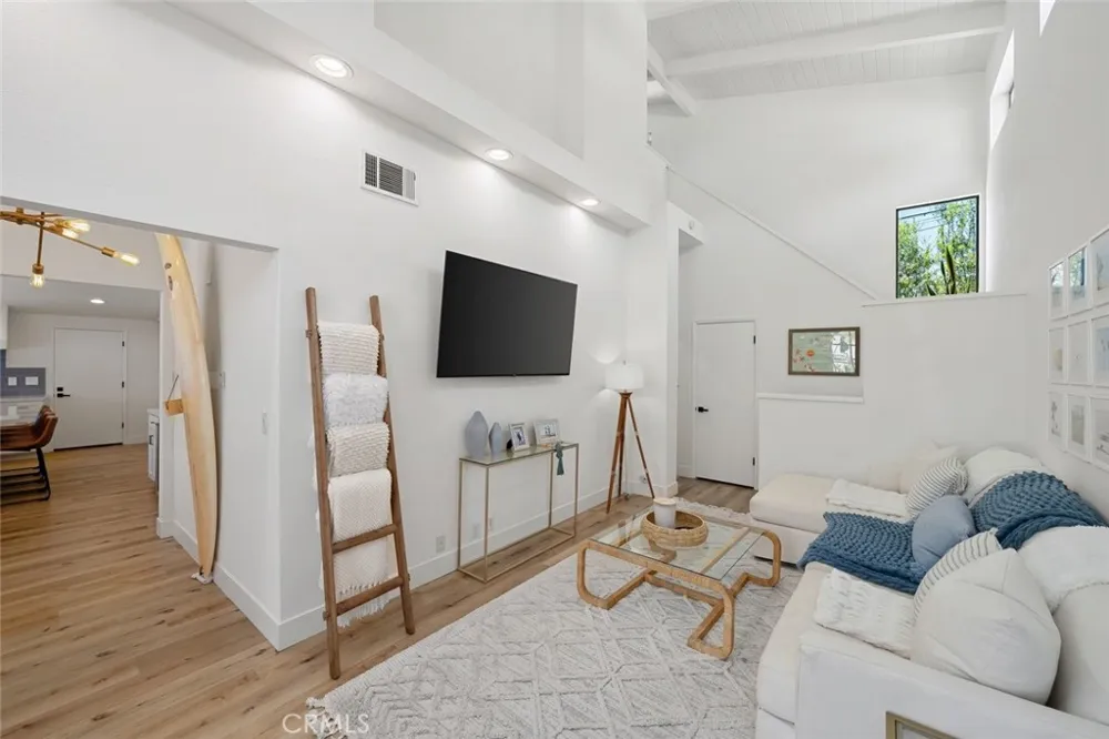 250 Castaic Avenue Pismo Beach, CA 93449