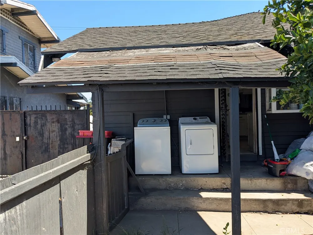 1847 w. 48th Street Los Angeles, CA 90062