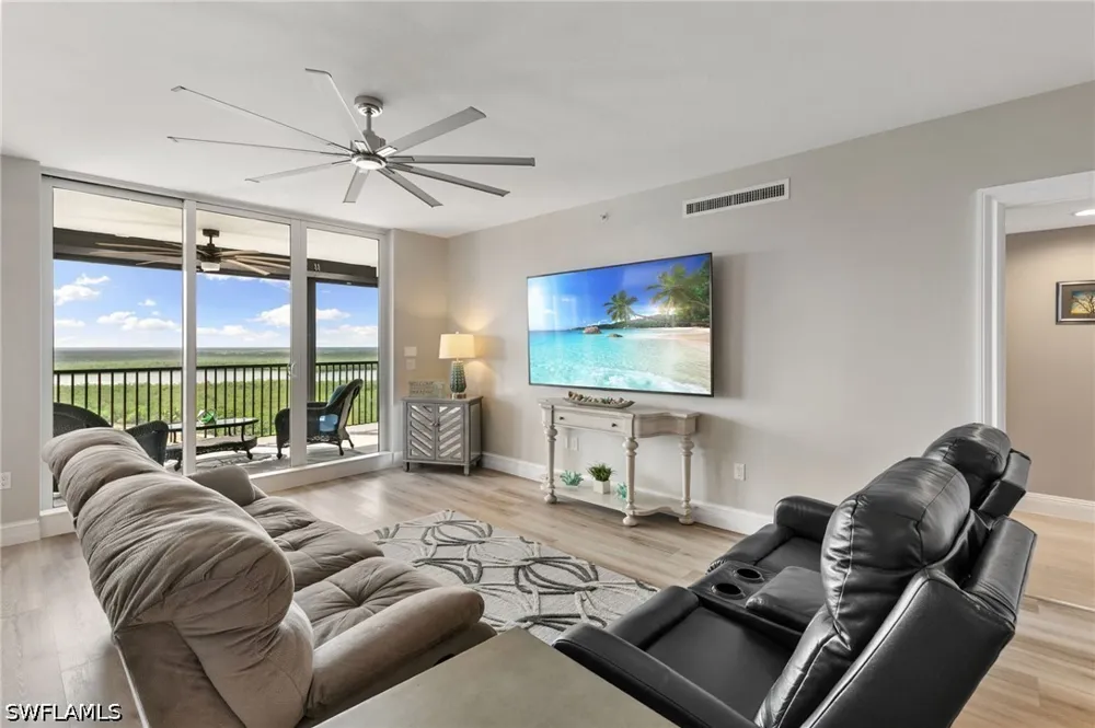 Borghese Lane #902 Naples, FL 34114