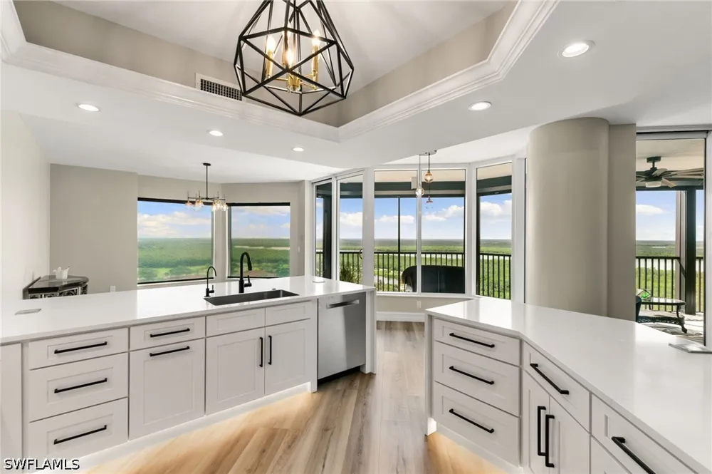 Borghese Lane #902 Naples, FL 34114