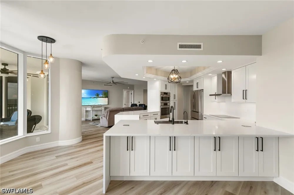 Borghese Lane #902 Naples, FL 34114