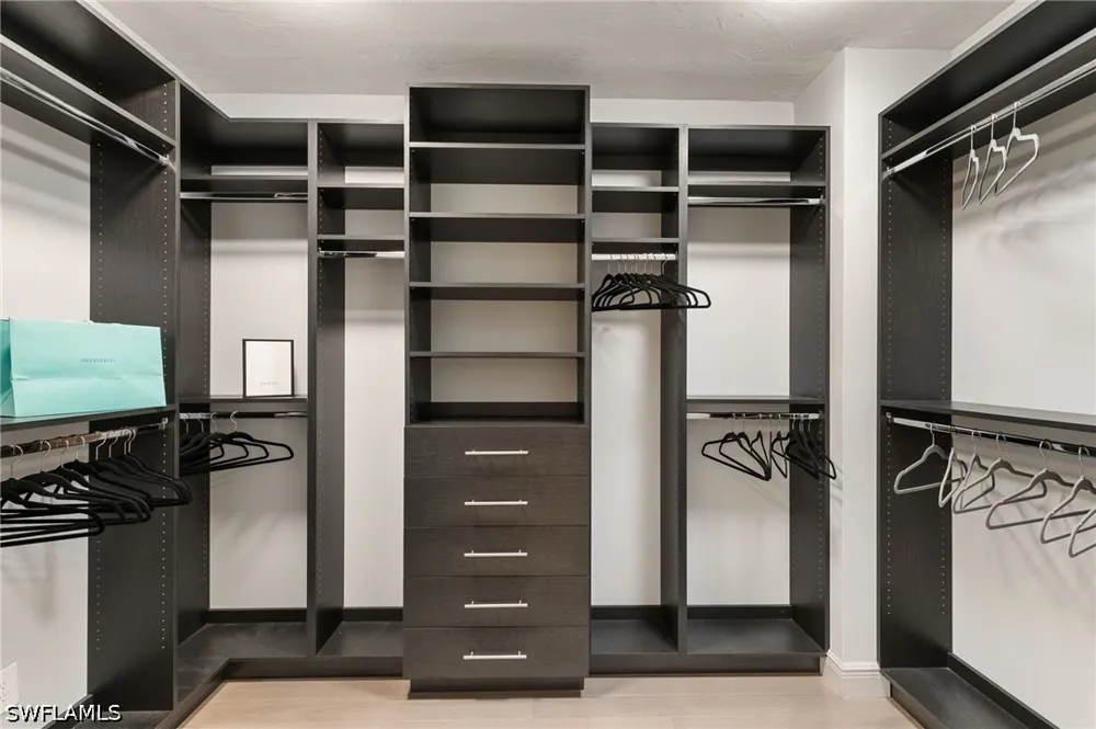 Borghese Lane #902 Naples, FL 34114