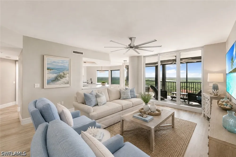 Borghese Lane #902 Naples, FL 34114
