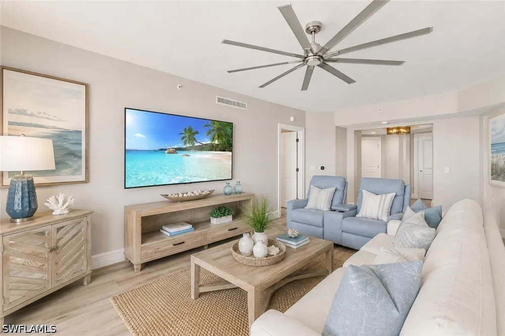 Borghese Lane #902 Naples, FL 34114