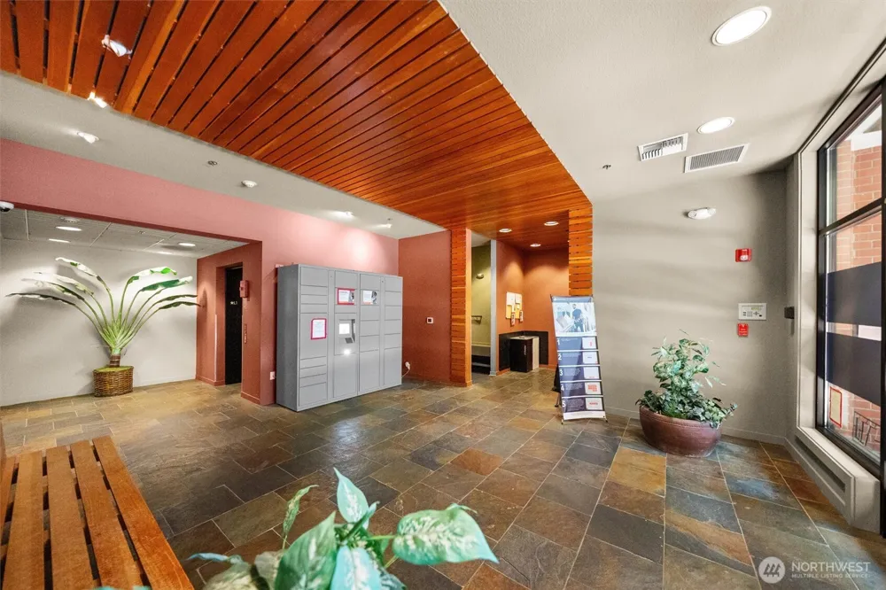 1026 NE 65th Street #C420 Seattle, WA 98115