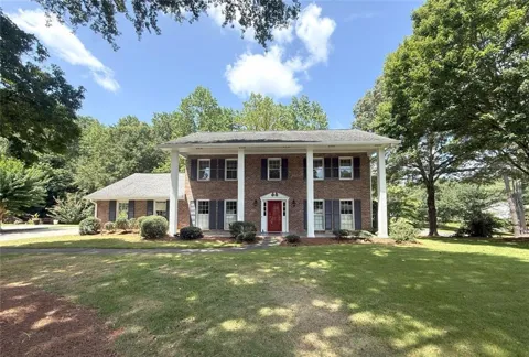 1150 Falstaff Drive