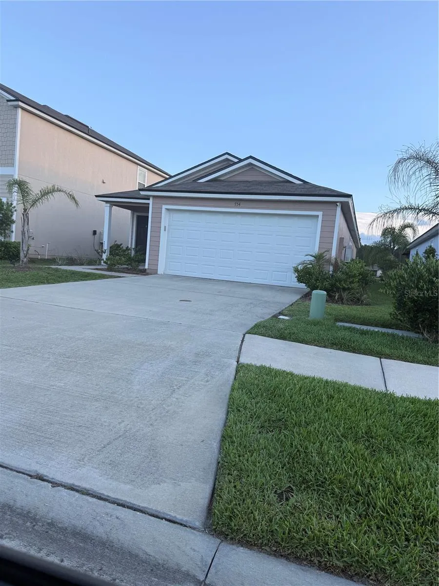 754 GRAND RESERVE DRIVE Bunnell, FL 32110