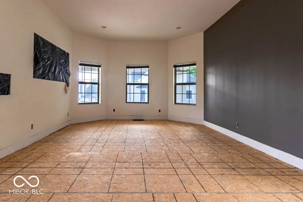 1101 Larch Street Indianapolis, IN 46201