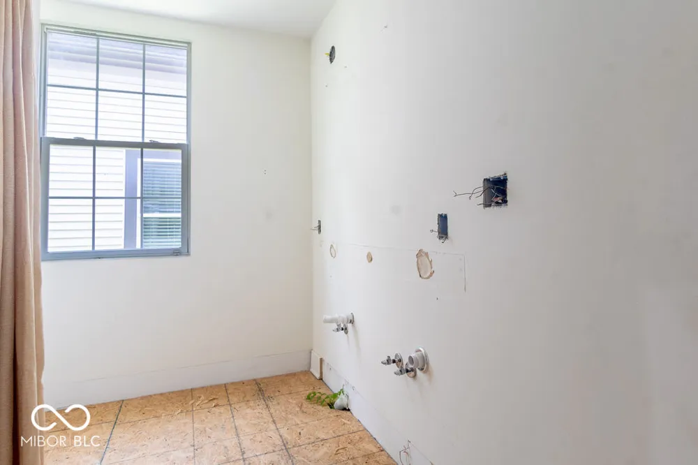 1101 Larch Street Indianapolis, IN 46201