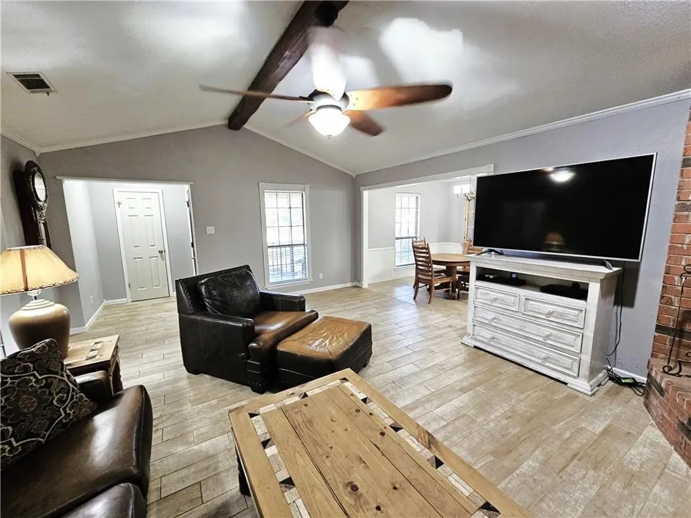 804 Crestline Drive Mexia, TX 76667
