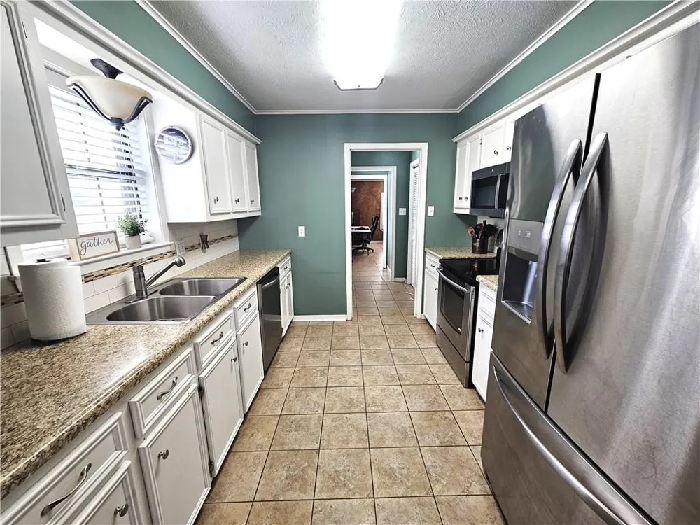 804 Crestline Drive Mexia, TX 76667