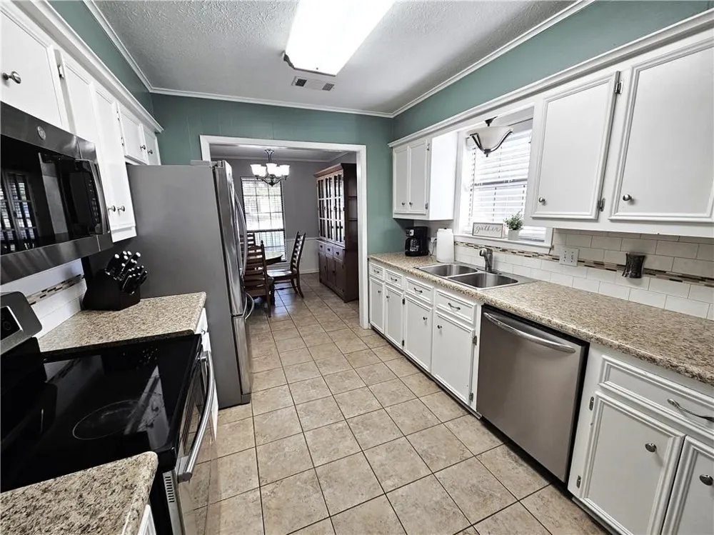 804 Crestline Drive Mexia, TX 76667