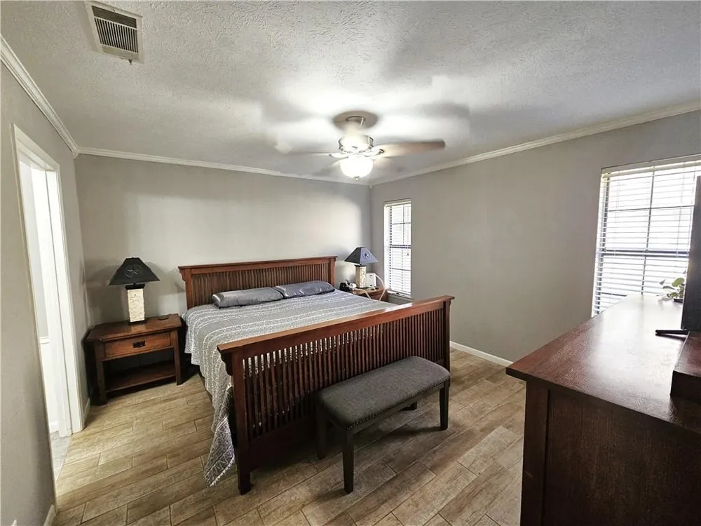 804 Crestline Drive Mexia, TX 76667