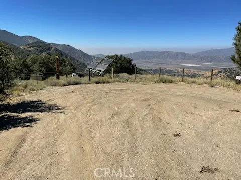 Grindelwald Court Tehachapi, CA 93561