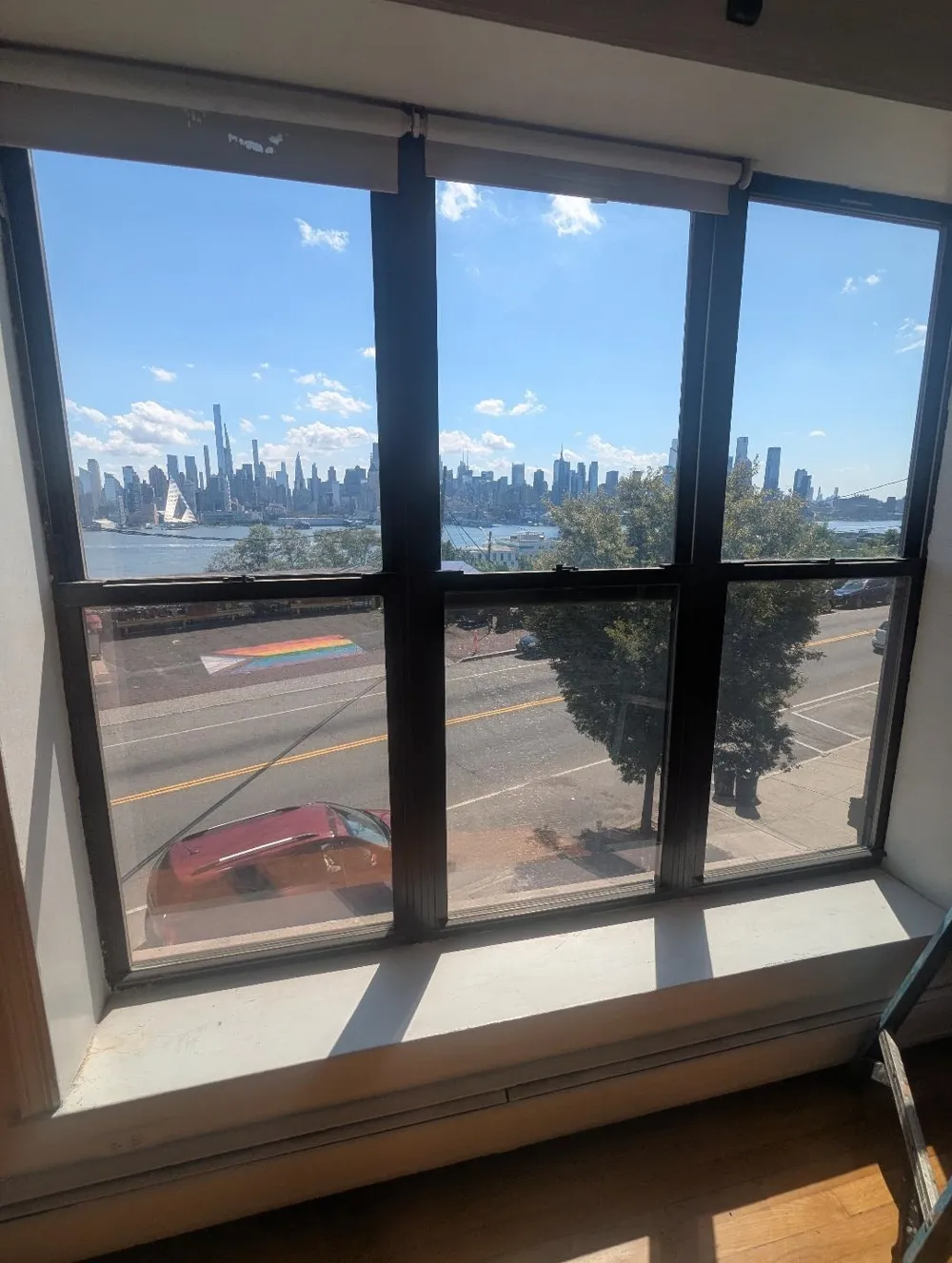 963 BLVD EAST Weehawken, NJ 07086