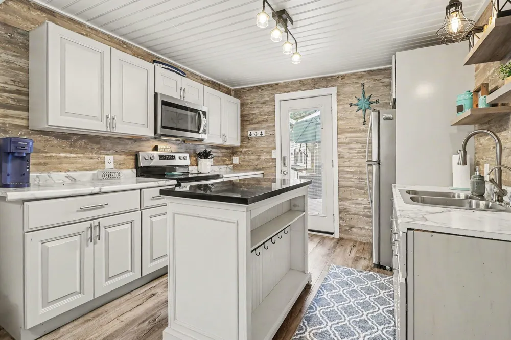 43394 Elm Street Bangor, MI 49013