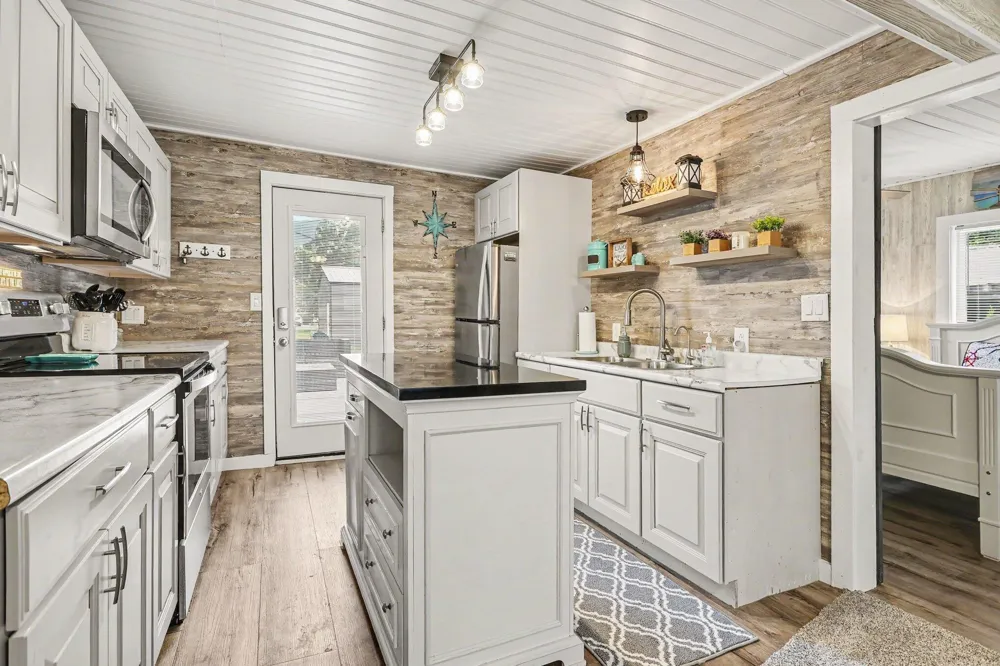 43394 Elm Street Bangor, MI 49013