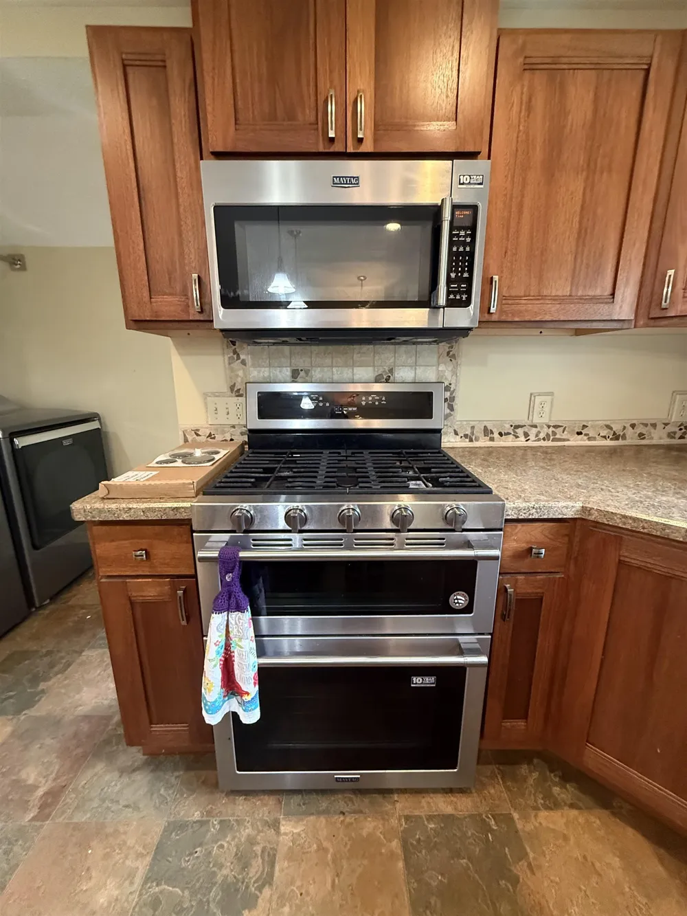 414 Maple Street Ithaca City, MI 48847
