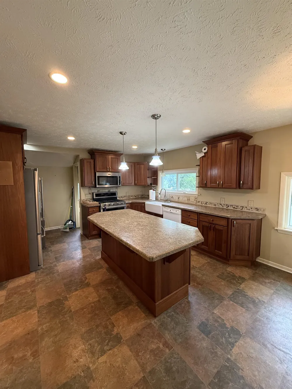 414 Maple Street Ithaca City, MI 48847