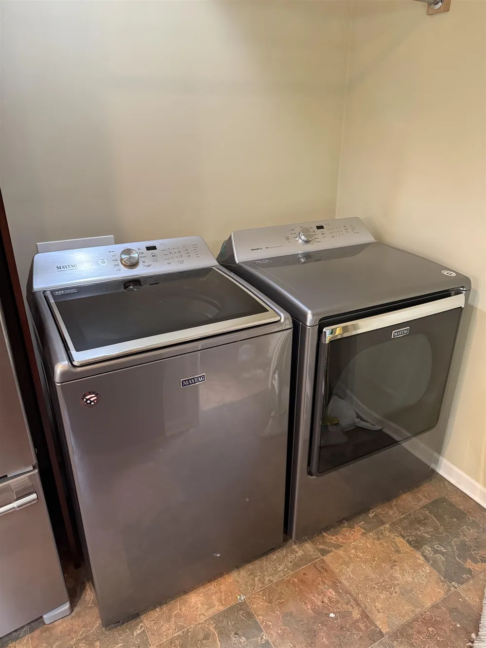 414 Maple Street Ithaca City, MI 48847