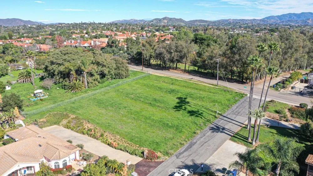 1086 Snow Creek Fallbrook, CA 92028