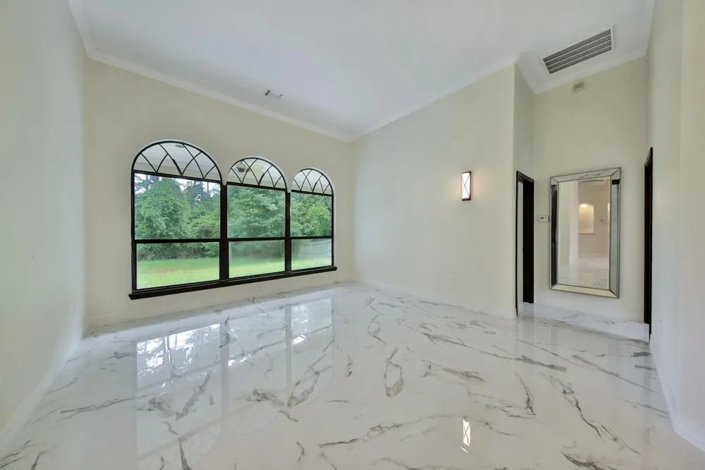 2283 Deer Cove Trail Kingwood, TX 77339