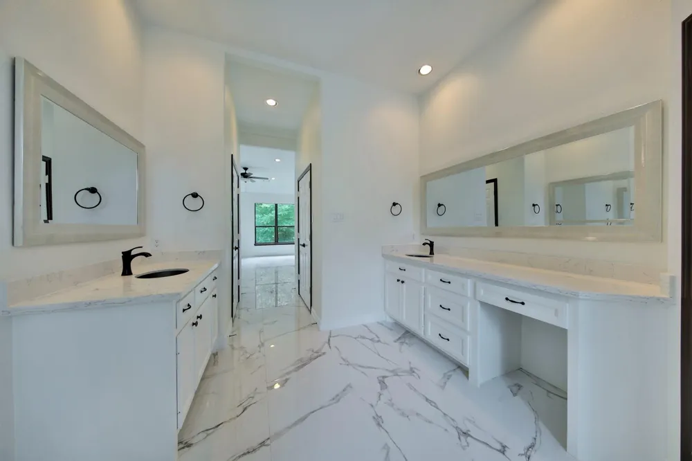 2283 Deer Cove Trail Kingwood, TX 77339