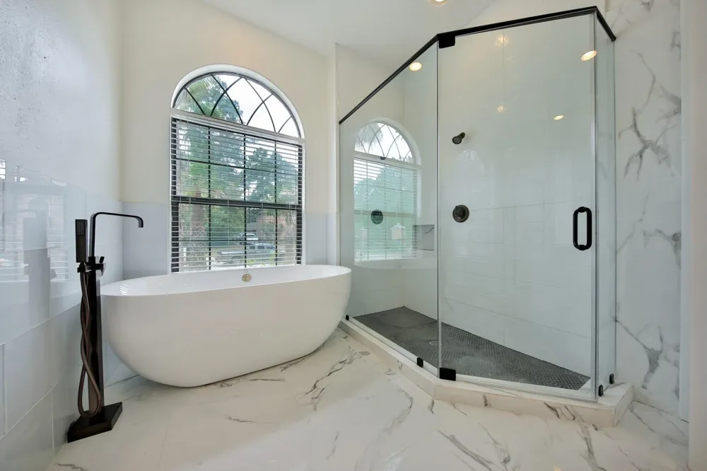 2283 Deer Cove Trail Kingwood, TX 77339