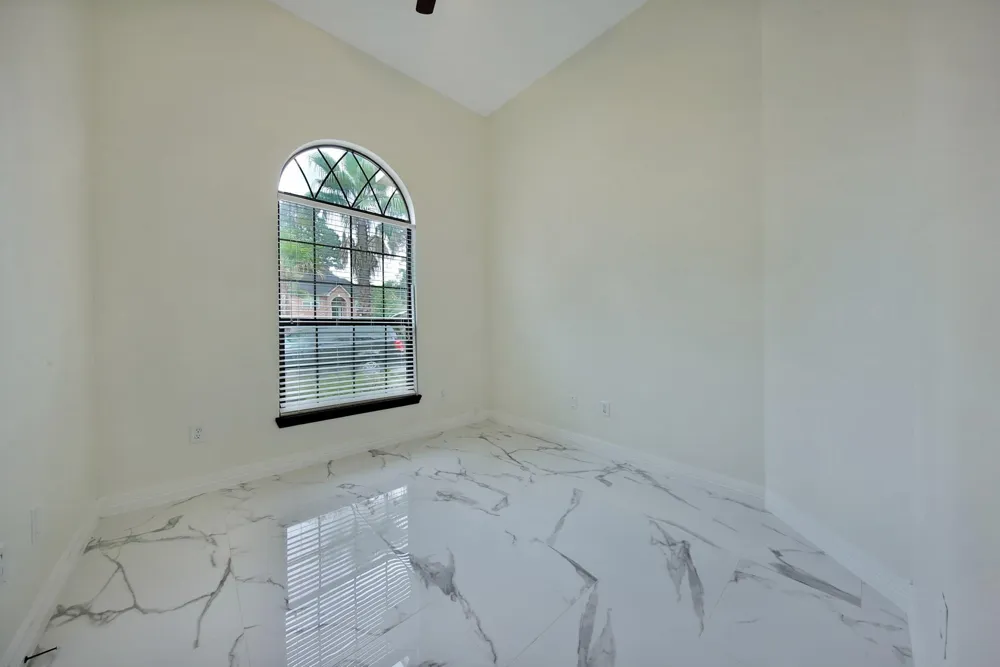 2283 Deer Cove Trail Kingwood, TX 77339