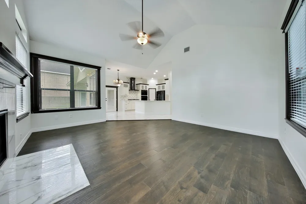 2283 Deer Cove Trail Kingwood, TX 77339