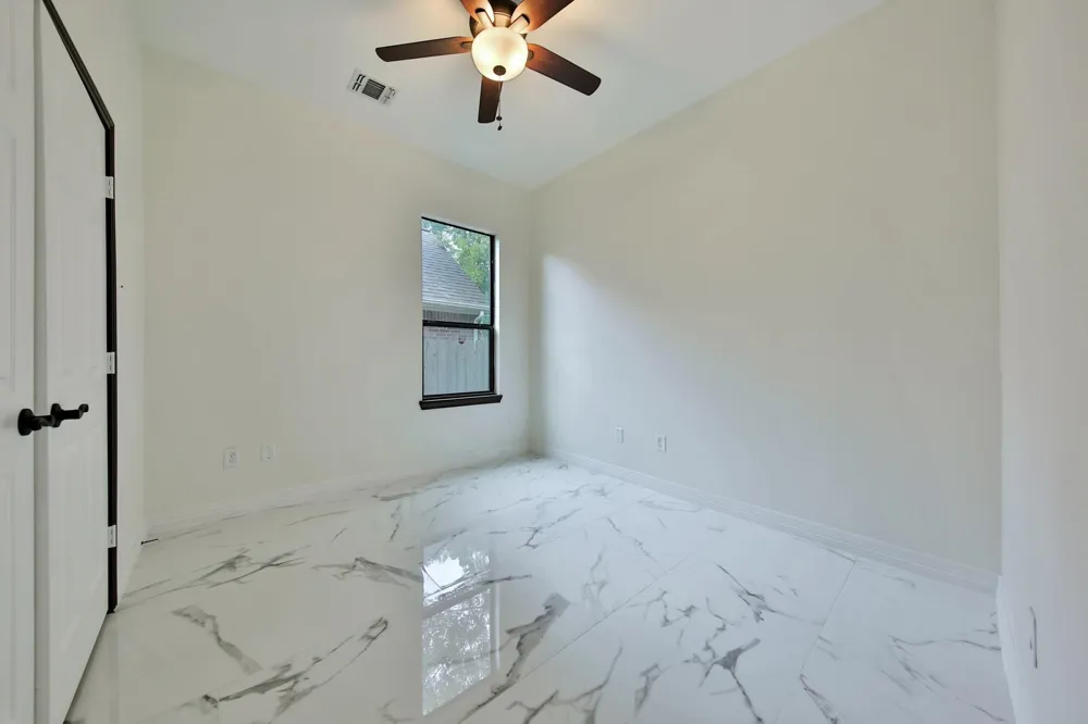 2283 Deer Cove Trail Kingwood, TX 77339