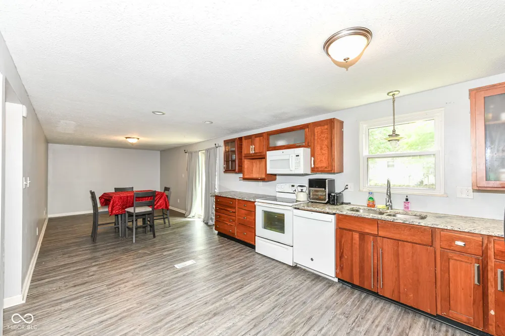 11339 E St Joseph Street E Marion, IN 46229