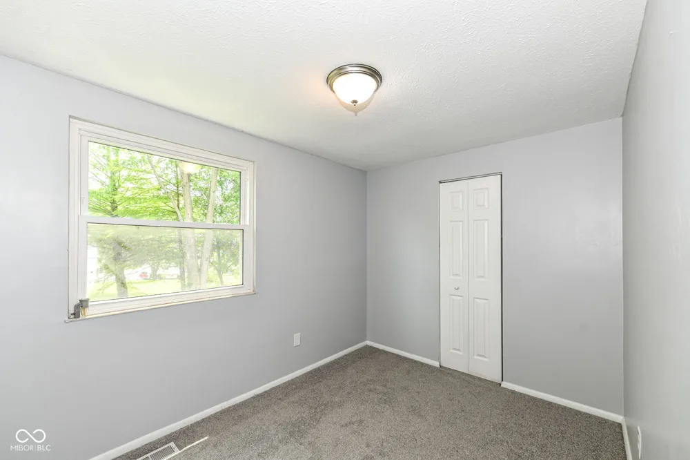 11339 E St Joseph Street E Marion, IN 46229