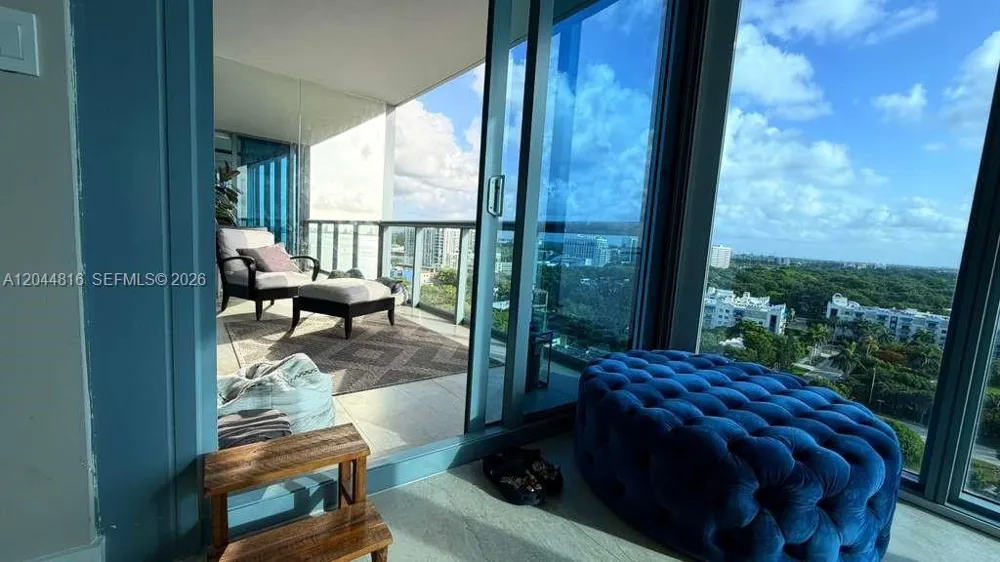 601 NE 36th St #1306 Miami, FL 33137