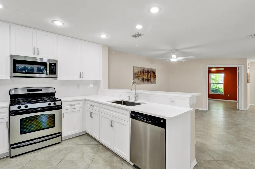 1670 Pointe West Way #1670 Vero Beach, FL 32966
