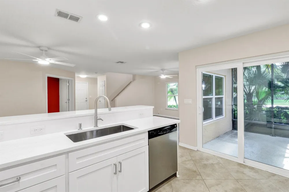 1670 Pointe West Way #1670 Vero Beach, FL 32966