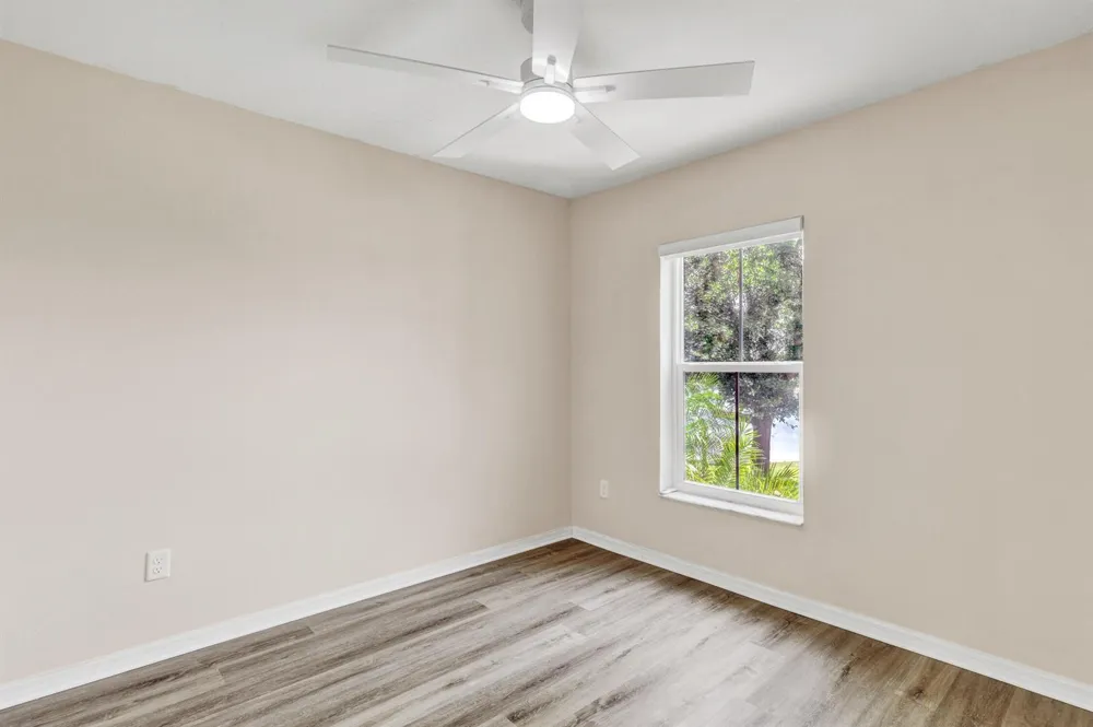 1670 Pointe West Way #1670 Vero Beach, FL 32966