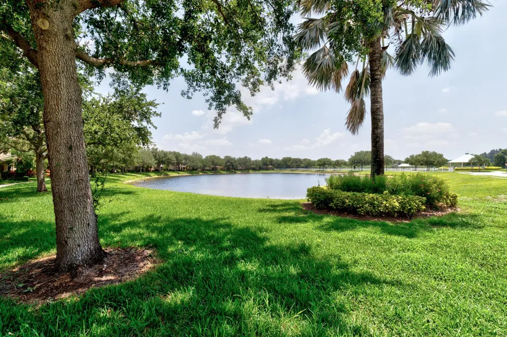 1670 Pointe West Way #1670 Vero Beach, FL 32966