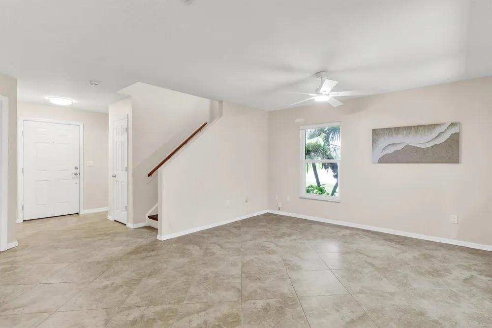 1670 Pointe West Way #1670 Vero Beach, FL 32966