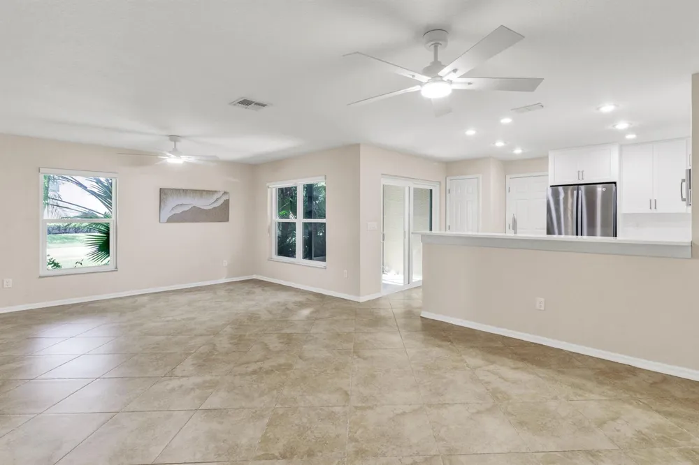 1670 Pointe West Way #1670 Vero Beach, FL 32966