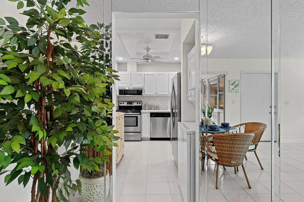 10098 S 40th Drive S Boynton Beach, FL 33436