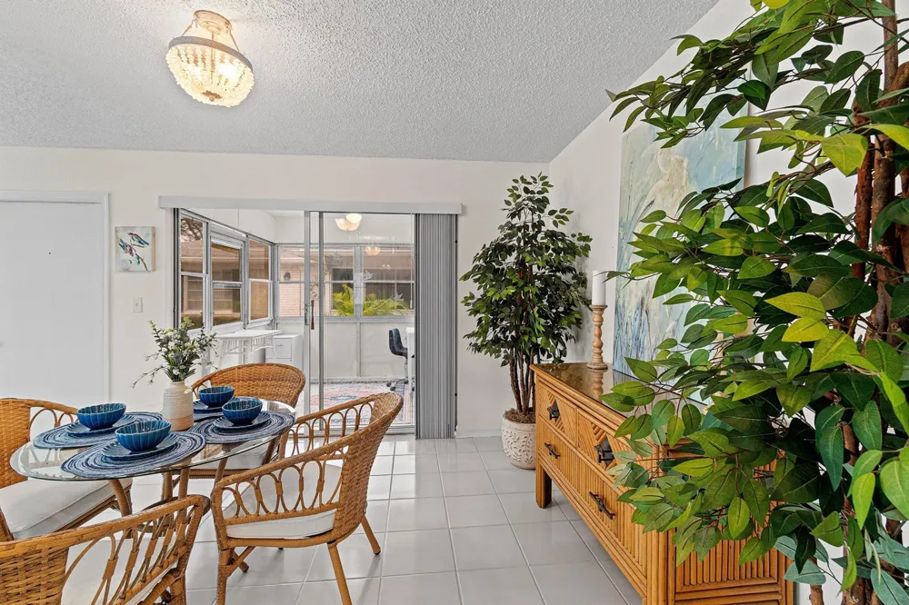 10098 S 40th Drive S Boynton Beach, FL 33436