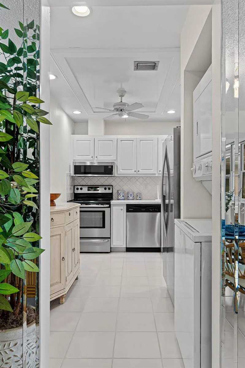 10098 S 40th Drive S Boynton Beach, FL 33436