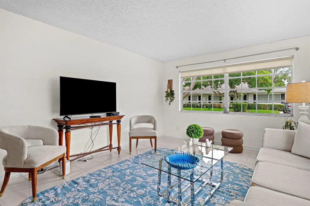 10098 S 40th Drive S Boynton Beach, FL 33436