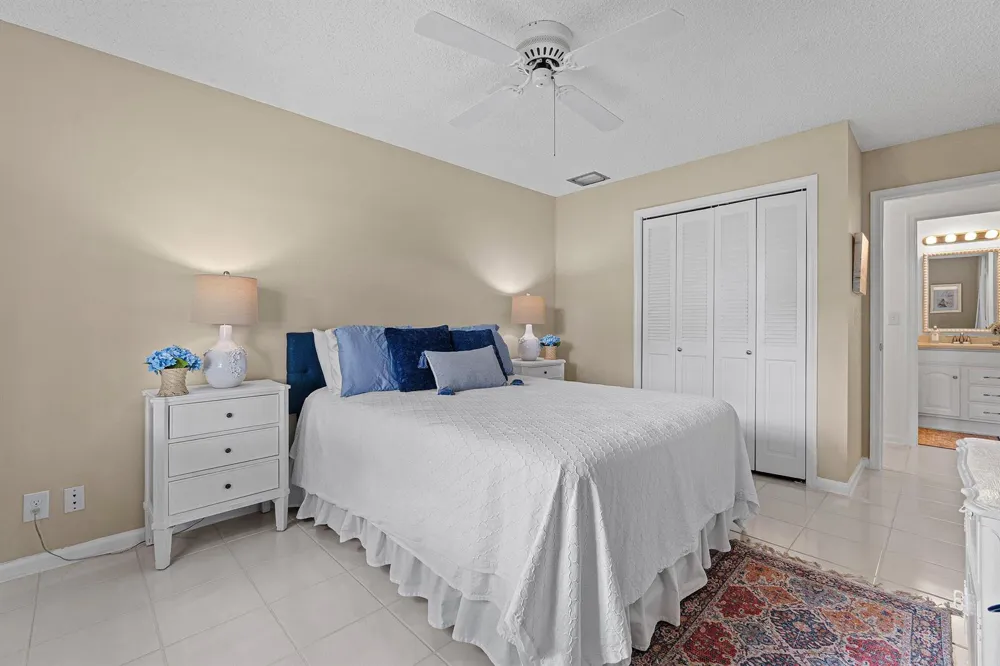 10098 S 40th Drive S Boynton Beach, FL 33436