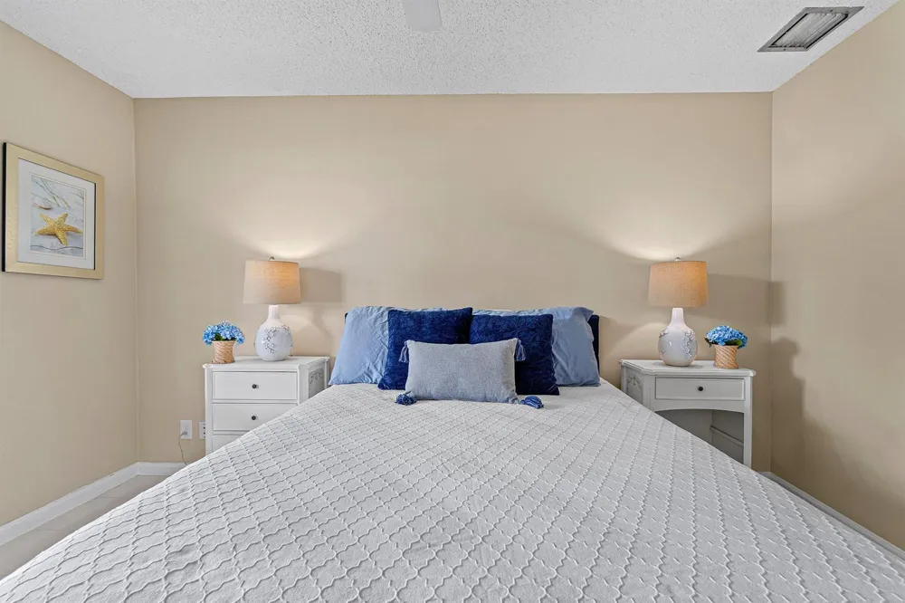 10098 S 40th Drive S Boynton Beach, FL 33436