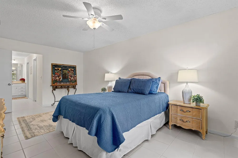 10098 S 40th Drive S Boynton Beach, FL 33436